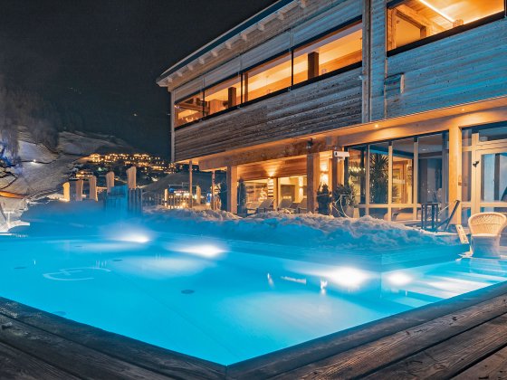 wellnesshotel saalbach hinterglemm outdoor pool winter