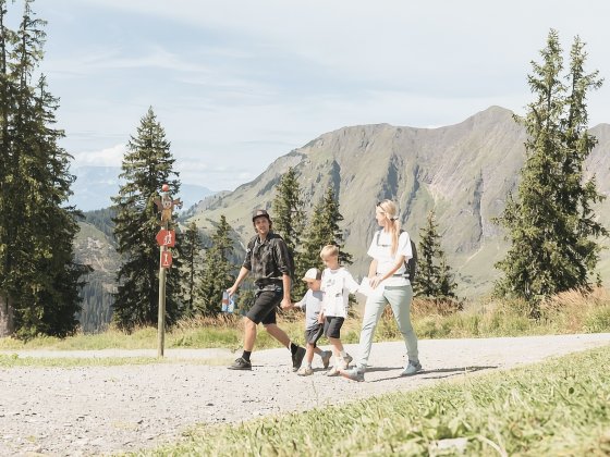 sommerurlaub saalbach hinterglemm abenteuer hotel familie 8