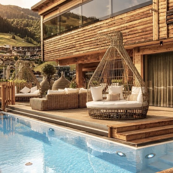 wellness hotel outdoorpool saalbach hinterglemm 3