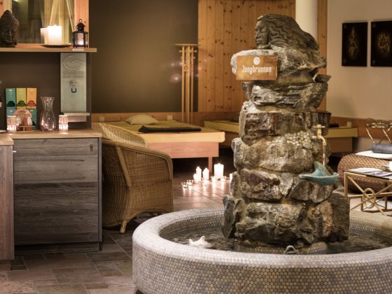 Saalbach Hinterglemm wellness Hotel Alpin Juwel spa b