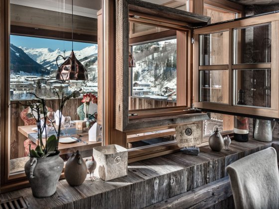 hotel saalbach hinterglemm bar stueberl 3 1569395409