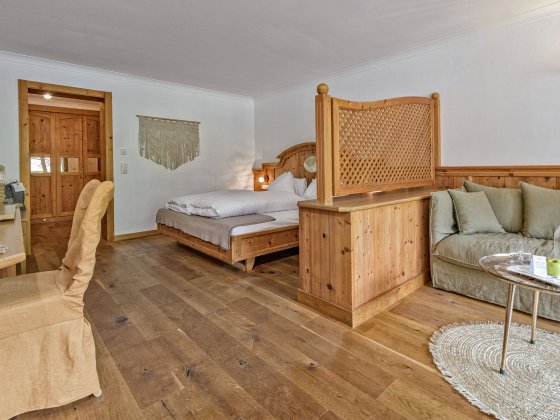 hotel saalbach hinterglemm junior suite kristall 3