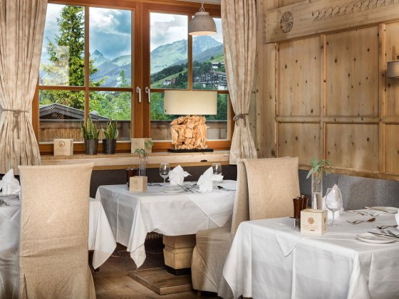 hotel saalbach hinterglemm restaurant tische 1530255252