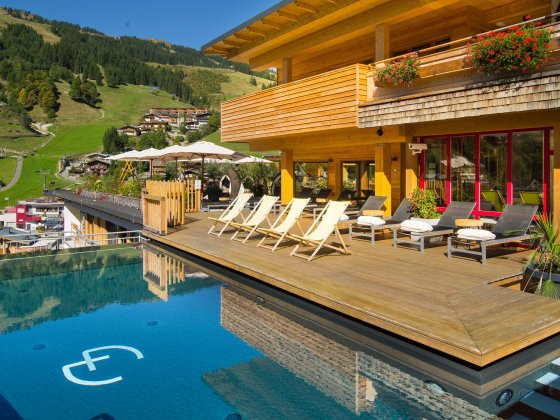 hotel saalbach hinterglemm terrasse sommer 1 1530683833