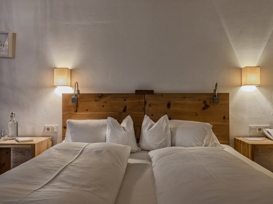 hotel alpinjuwel doppelzimmer kristall saalbach hinterglemm 1