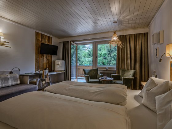 hotel alpinjuwel doppelzimmer kristall saalbach hinterglemm 8