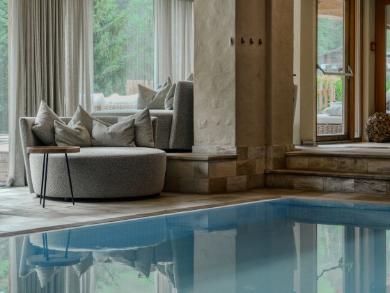 hotel alpinjuwel pool indoorpool juwellspa wellness saalbach hinterglemm 5