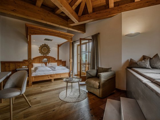 hotel alpinjuwel romantik suite kristall saalbach hinterglemm 1
