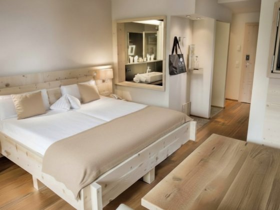 hotel alpinjuwel romantik suite rubin saalbach hinterglemm 4