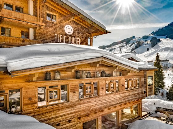 saalbach hinterglemm designhotel winter aussen