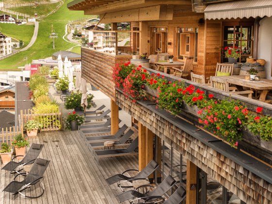 saalbach hinterglemm hotel alpin juwel aussen sommer 1