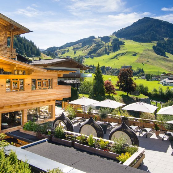 saalbach hinterglemm hotel alpin juwel aussen sommer 1531972820