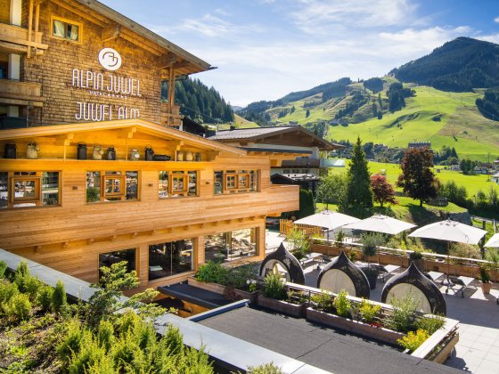 saalbach hinterglemm hotel alpin juwel aussen sommer