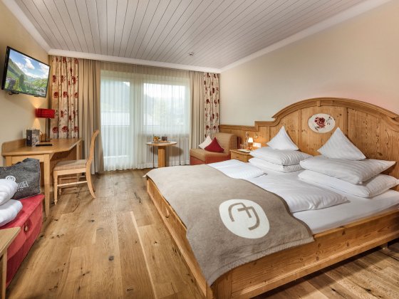 saalbach hinterglemm hotel alpin juwel doppelzimmer kristall 1 1531201576