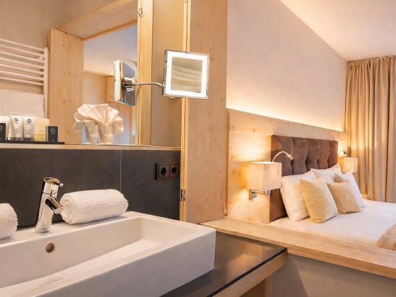 saalbach hinterglemm hotel alpin juwel wellnesshotel zimmer doppelzimmer 3