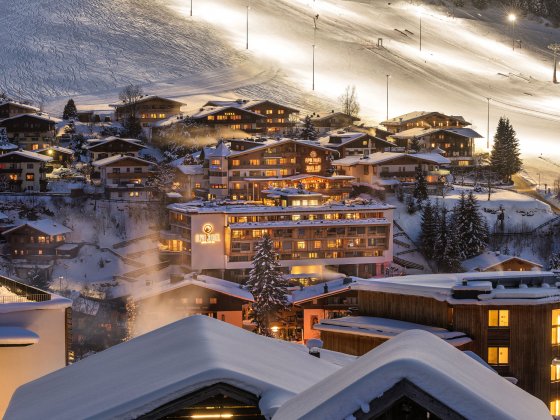 saalbach hinterglemm hotel direkt an der piste