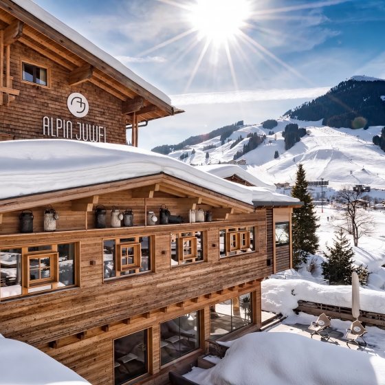 saalbach hinterglemm hotel winter aussen
