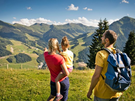 sommerurlaub saalbach hinterglemm wandern familie 2