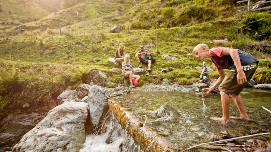 sommerurlaub saalbach hinterglemm wandern familie 8