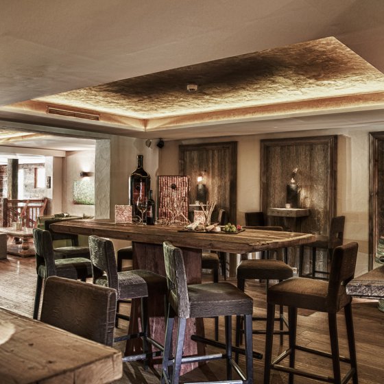 weinbar hotel alpinjuwel saalbach hinterglemm