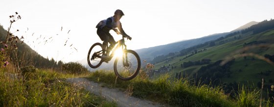 wellnesshotel alpinjuwel bikeurlaub saalbach hinterglemm
