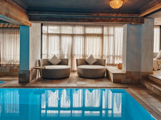 wellnesshotel saalbach hinterglemm pool innen