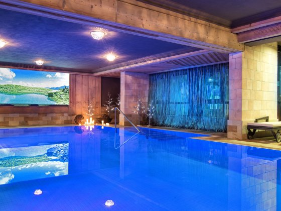 wellnesshotel saalbach hinterglemm wellness indoor pool 1 1529999416