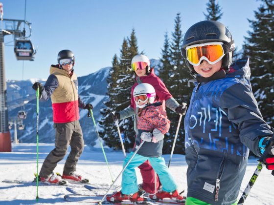 winterurlaub saalbach hinterglemm skifahren familie 5 1532058710