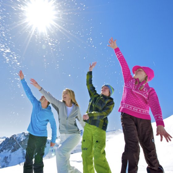 saalbach familien urlaub hotel alpin juwel winter