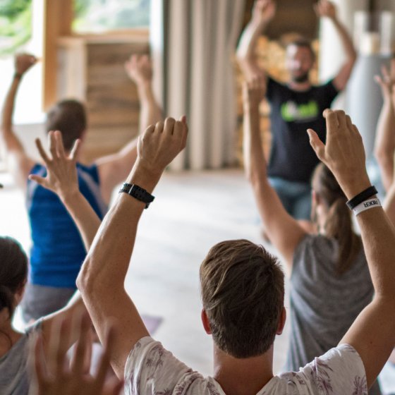 wellnesshotel saalbach hinterglemm yoga pauschale