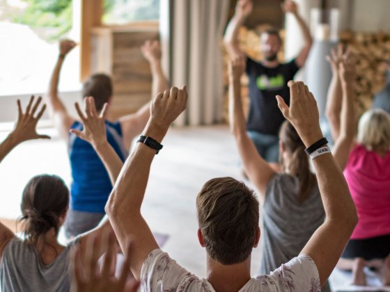 wellnesshotel saalbach hinterglemm yoga pauschale
